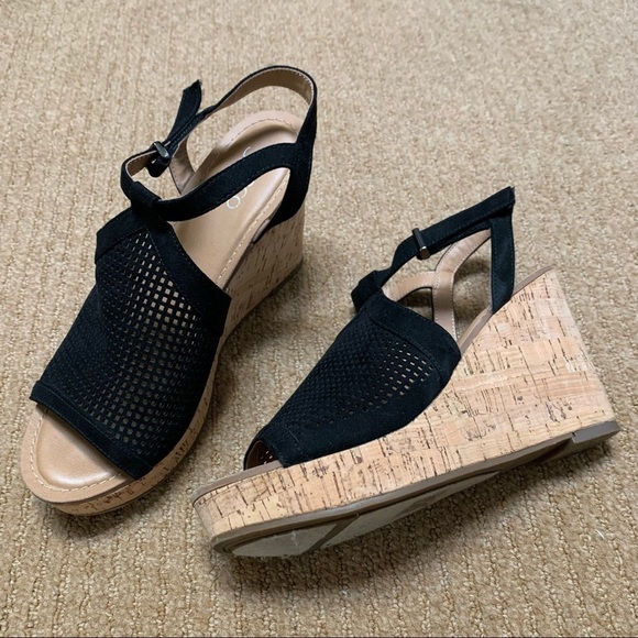 Franco Sarto Clinton 2 Black Wedges - Picture 2 of 9